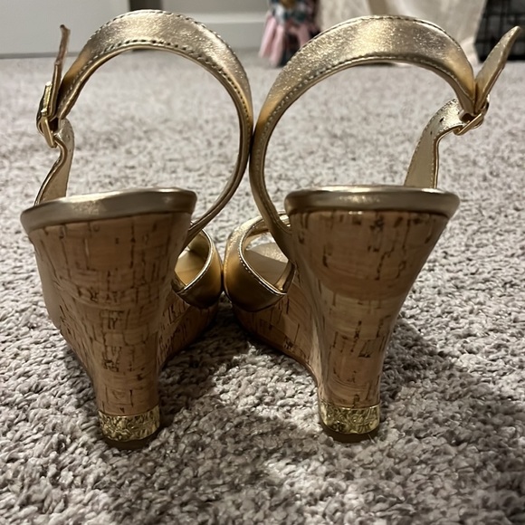 Lilly Pulitzer Wedges - Picture 3 of 8